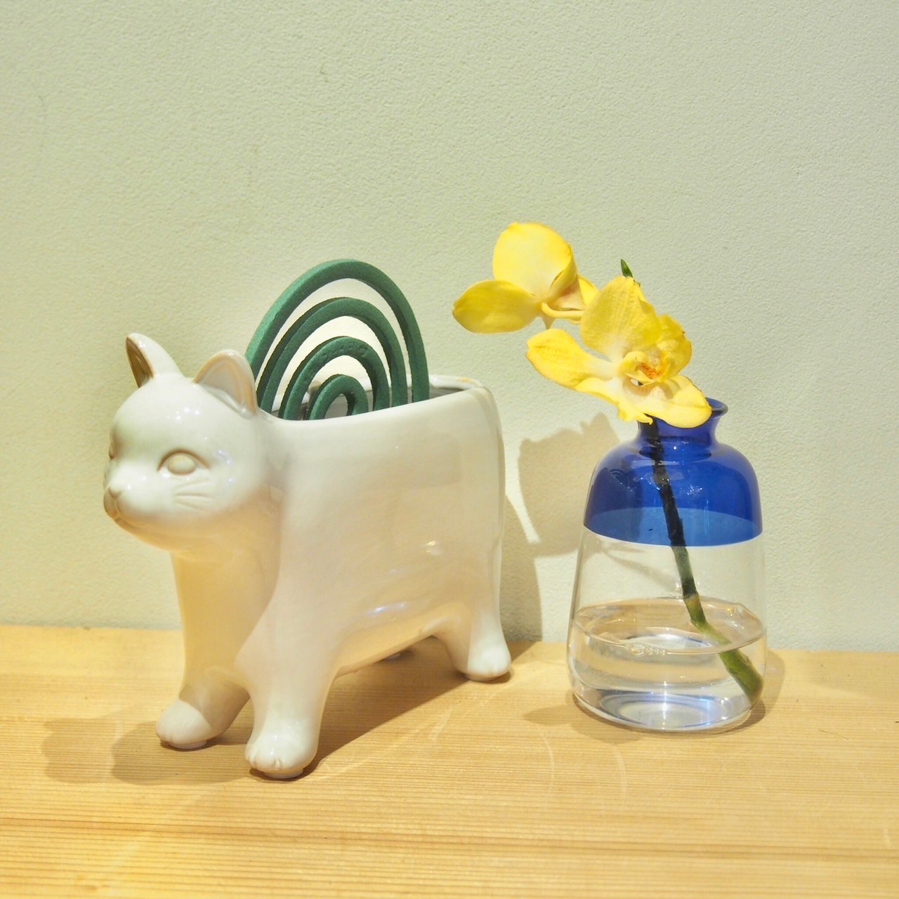 オブジェにもなる蚊遣り