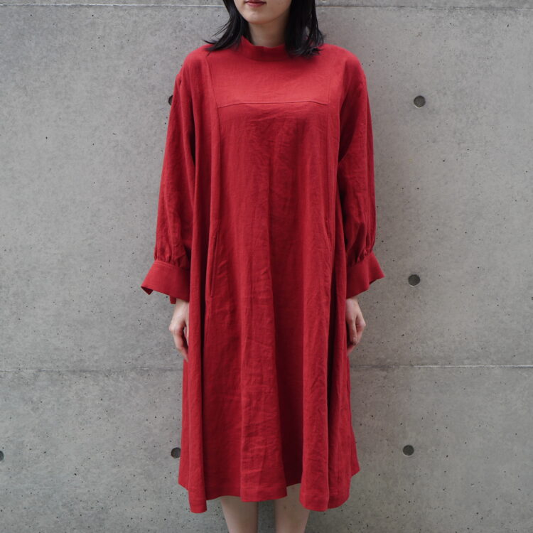 the last flower of the afternoon - 陽射しの影shoulder tuck dress
