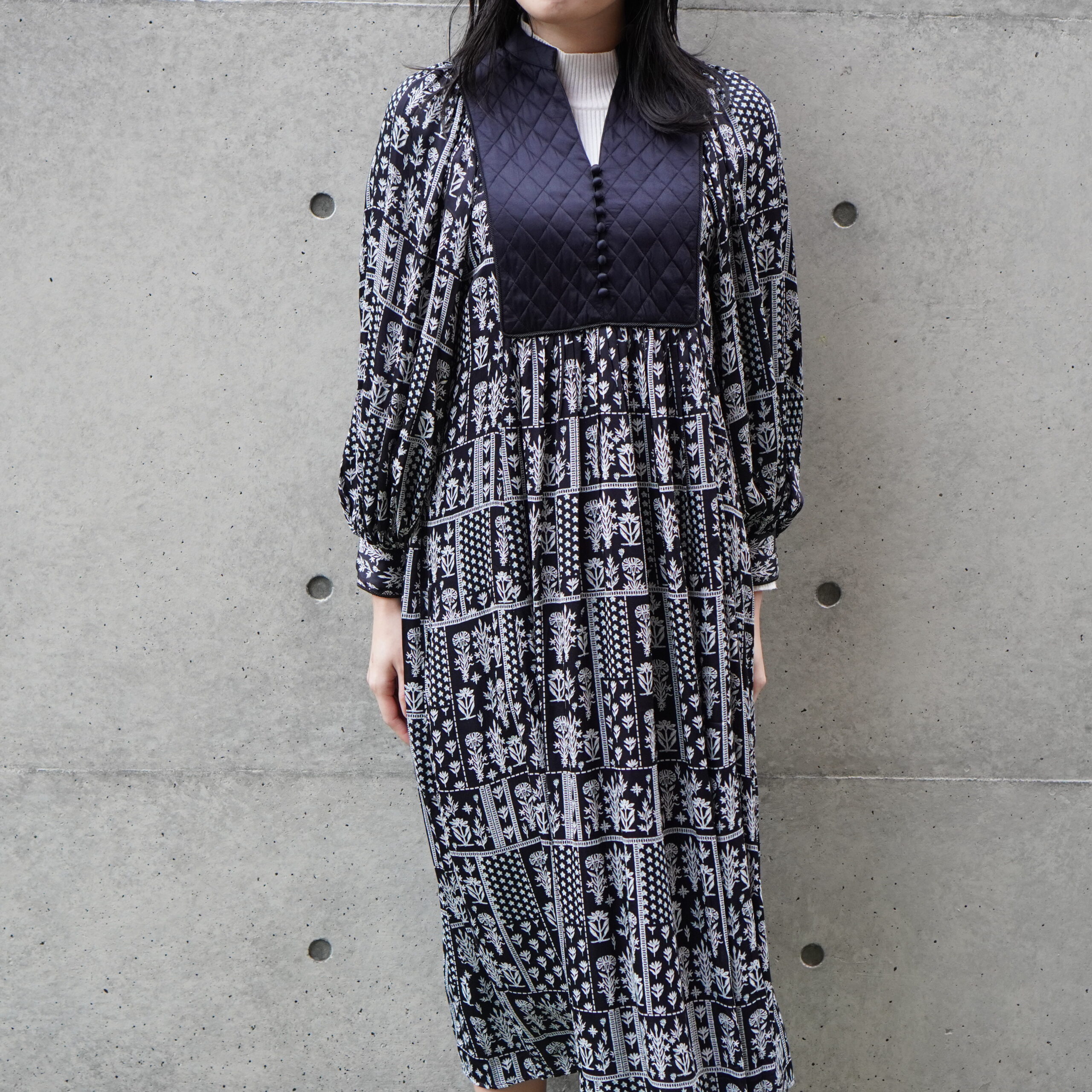 8,100円Modal Satin Patch Work Print Dress