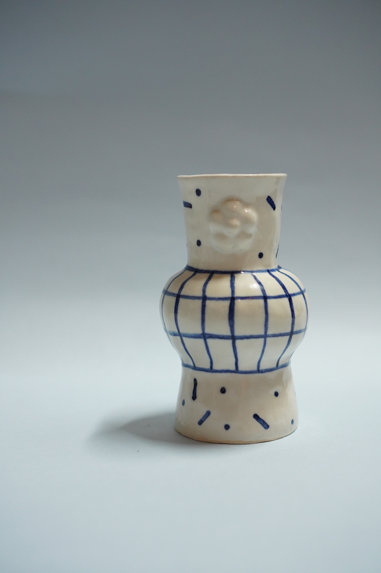 西田洋子-つぶつぶチェックの花器