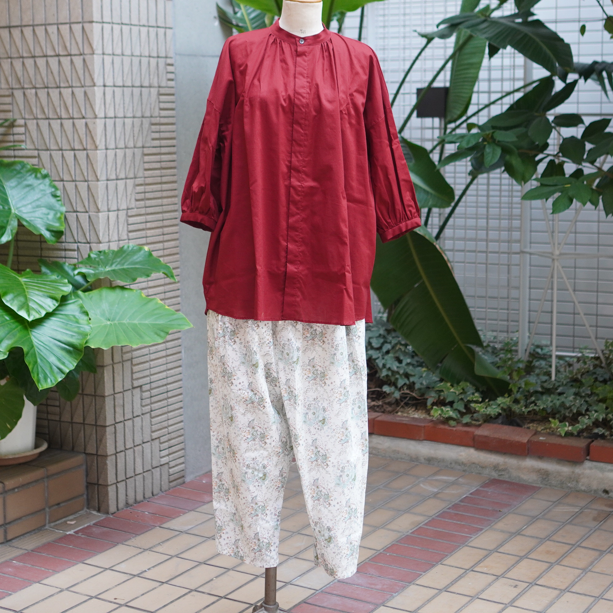 the last flower of the afternoon - 沈黙の音色 Flared blouse